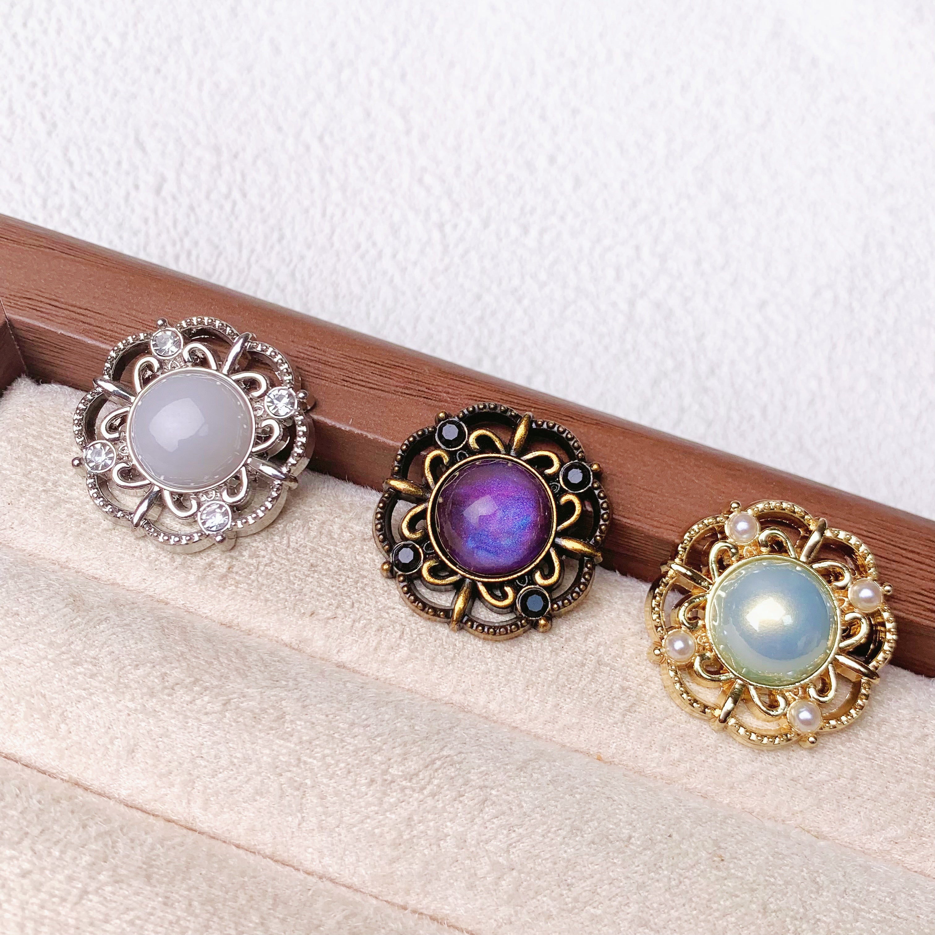 Metal small fragrant buttons, high-end women's clothes, coats, windbreaker buttons, clothes decoration accessories, flower buttons