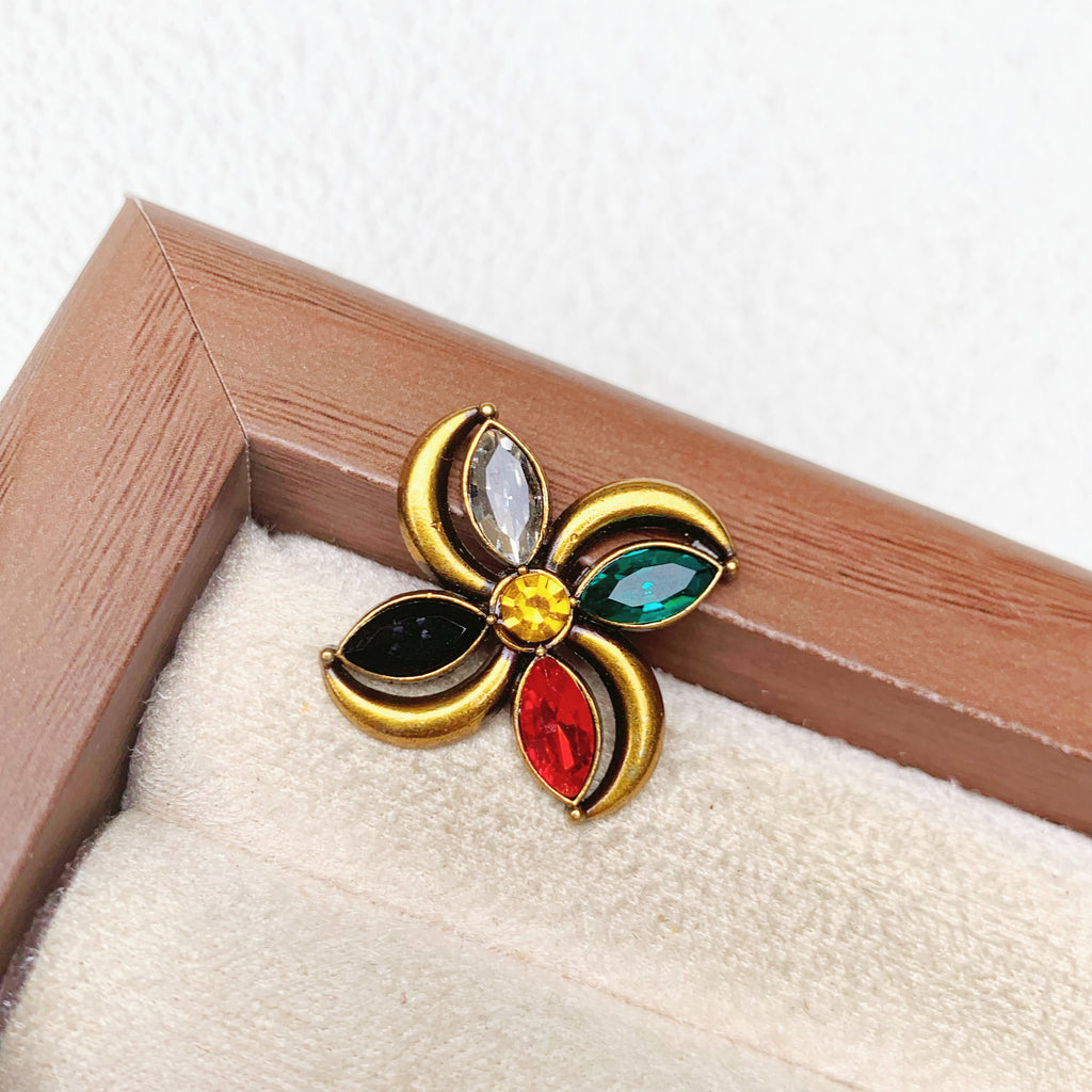 Fashion high-end small fragrance style metal buttons dotted with oil hollow metal buttons coat large clothes clothing accessories