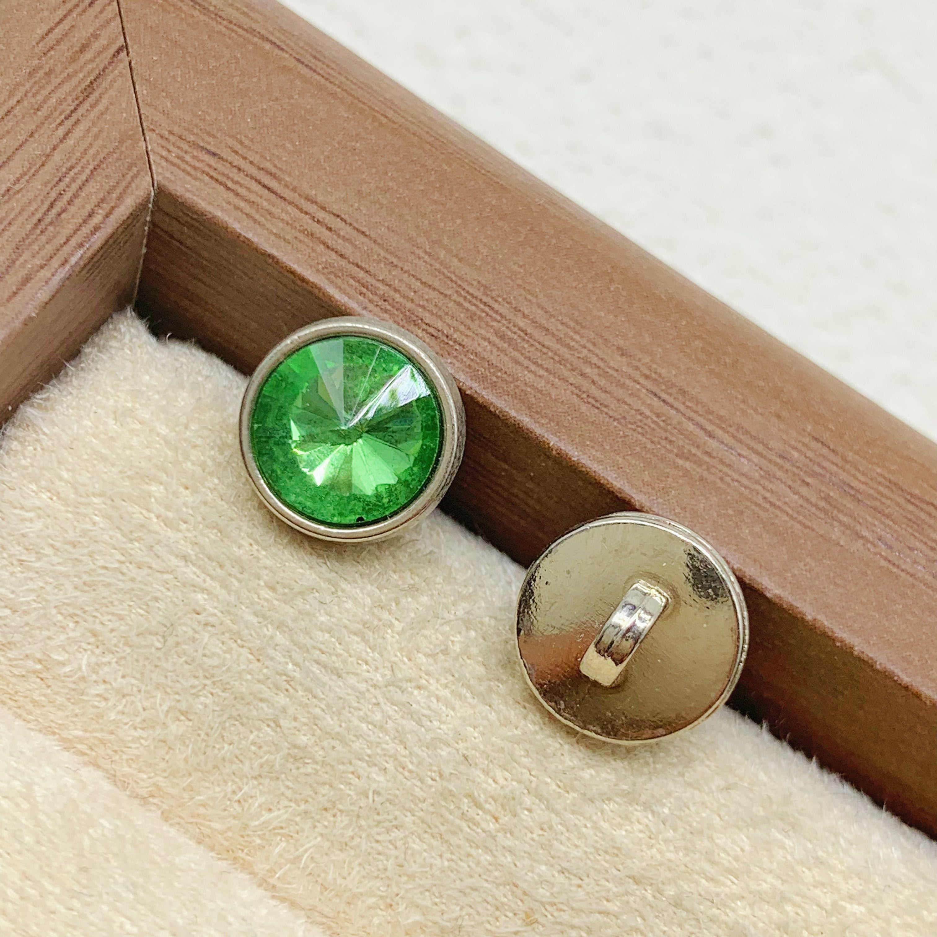 Xiaoxiangfeng medieval gold clothing buttons metal versatile buttons retro suit jacket leather coat buttons